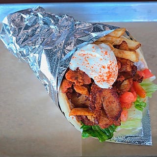 SPICY CHICKEN YEERO SANDWICH